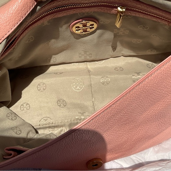 Tory Burch Marion Crossbody/Shoulder soft Italian leather Pink NWOT - Picture 5 of 10